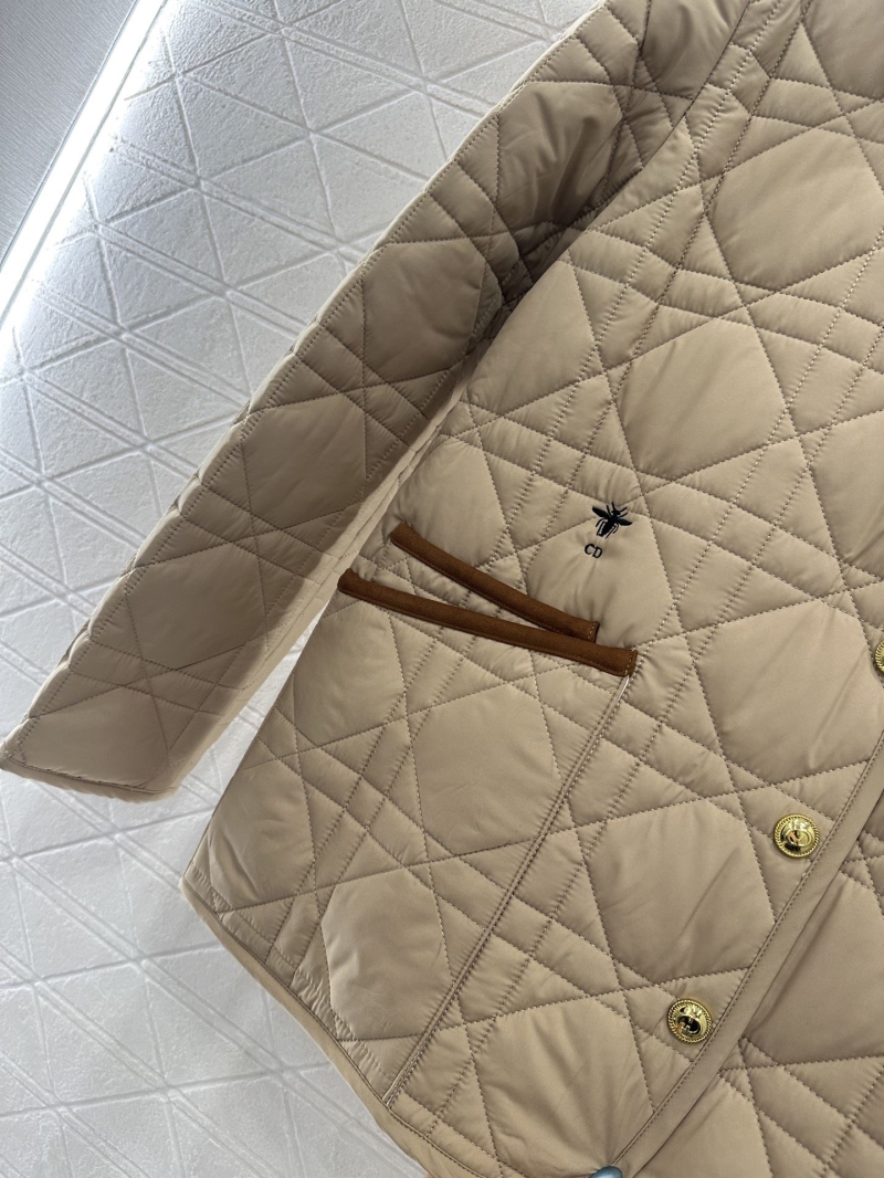 chr1st1an D10r outwear